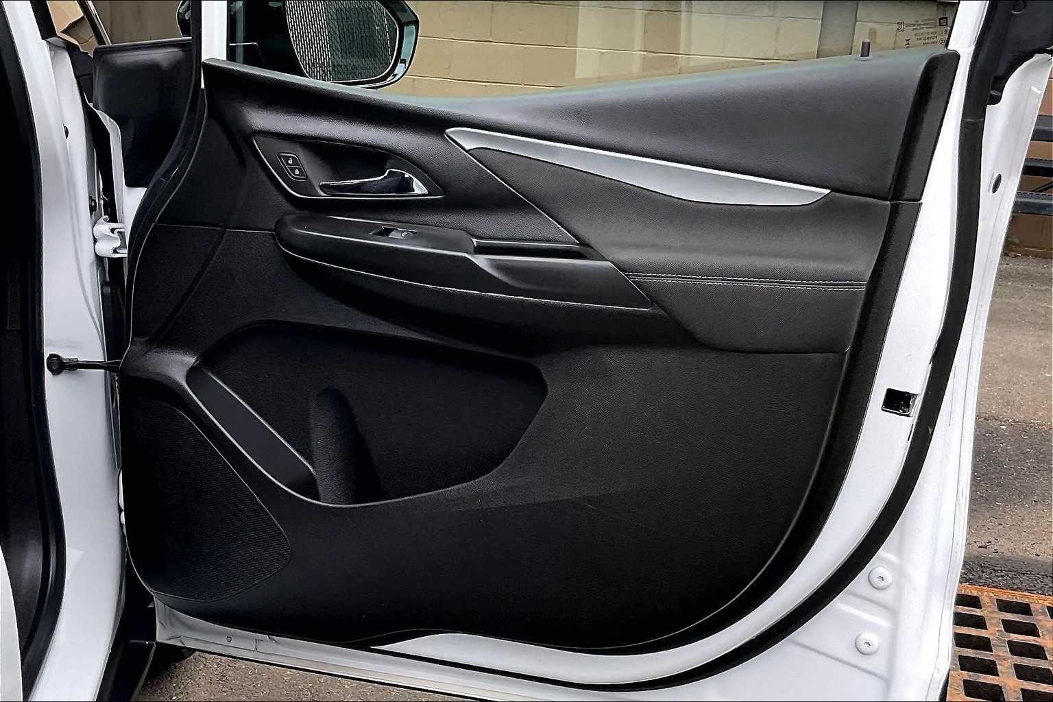 2023 Chevrolet Bolt EV 1LT - Photo 12