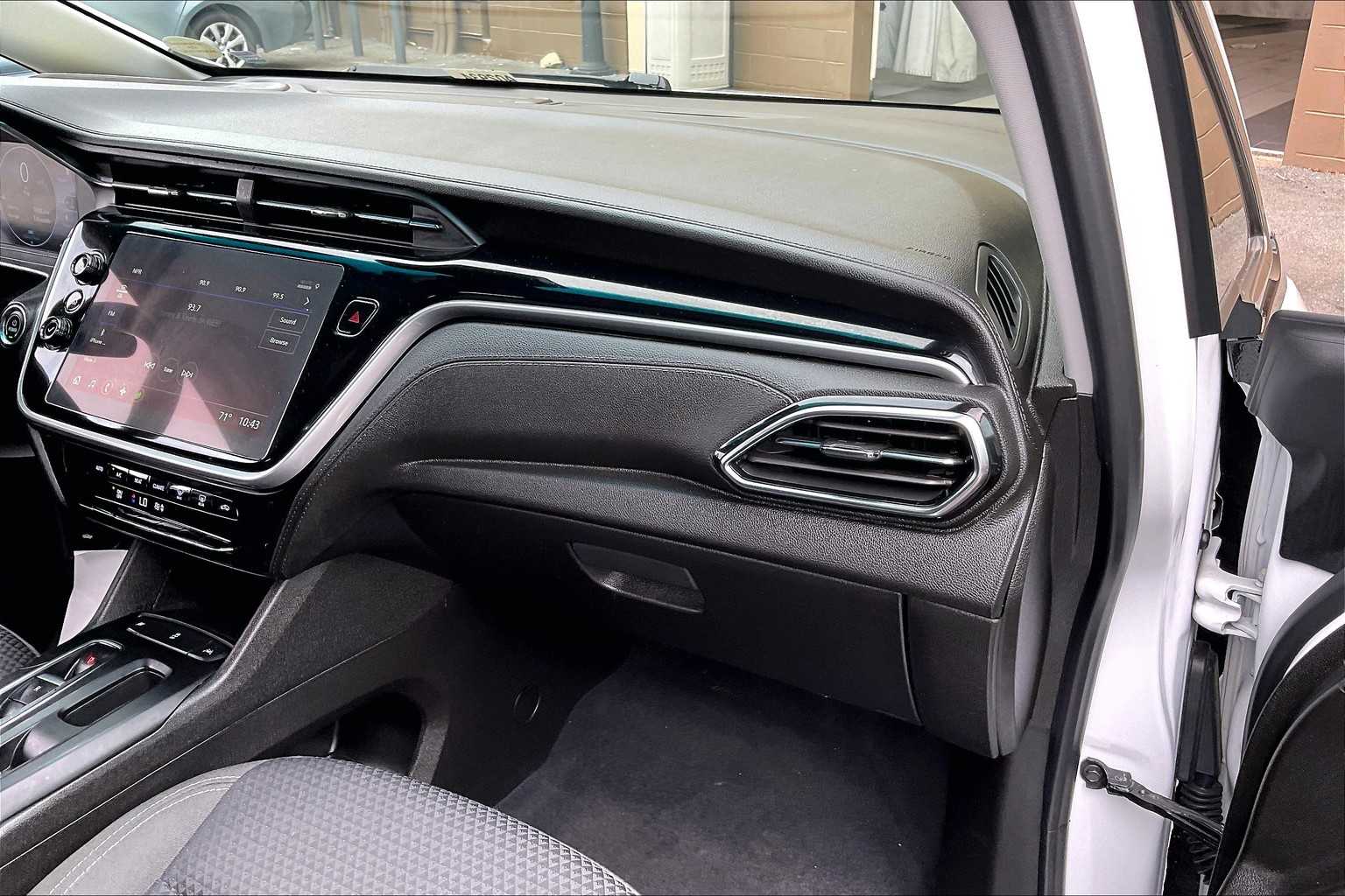 2023 Chevrolet Bolt EV 1LT - Photo 13