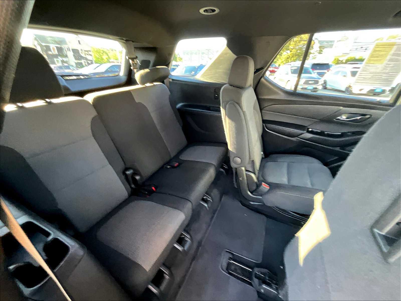 2023 Chevrolet Traverse LT Cloth - Photo 17