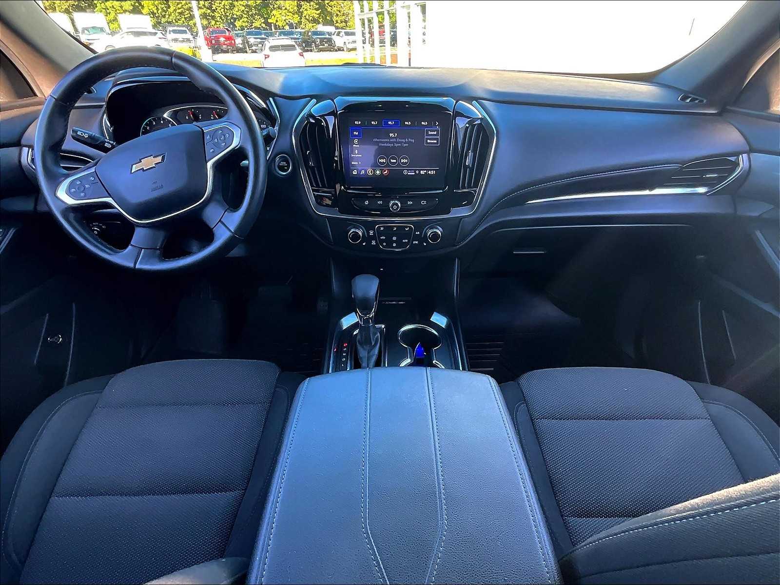 2023 Chevrolet Traverse LT Cloth - Photo 22