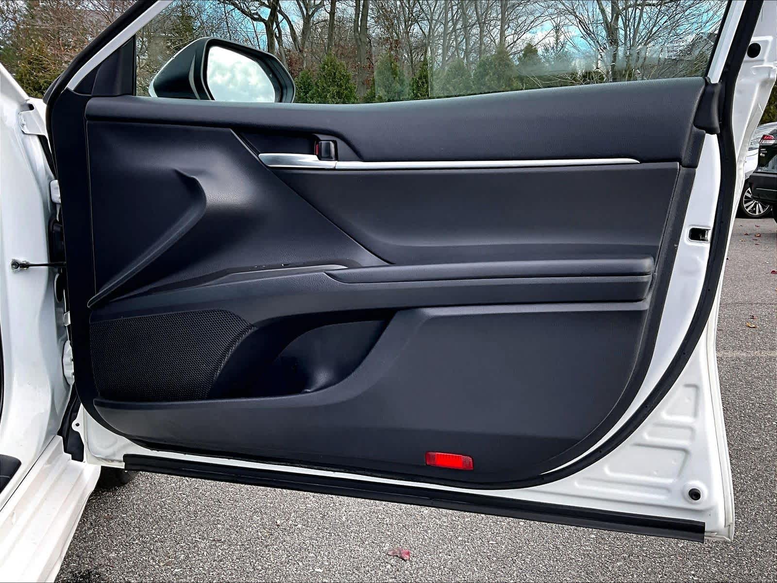 2023 Toyota Camry SE - Photo 12