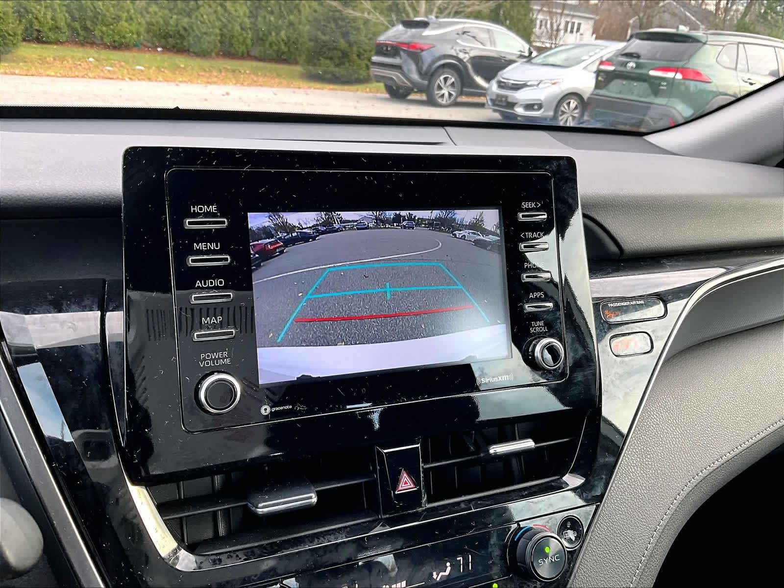 2023 Toyota Camry SE - Photo 19