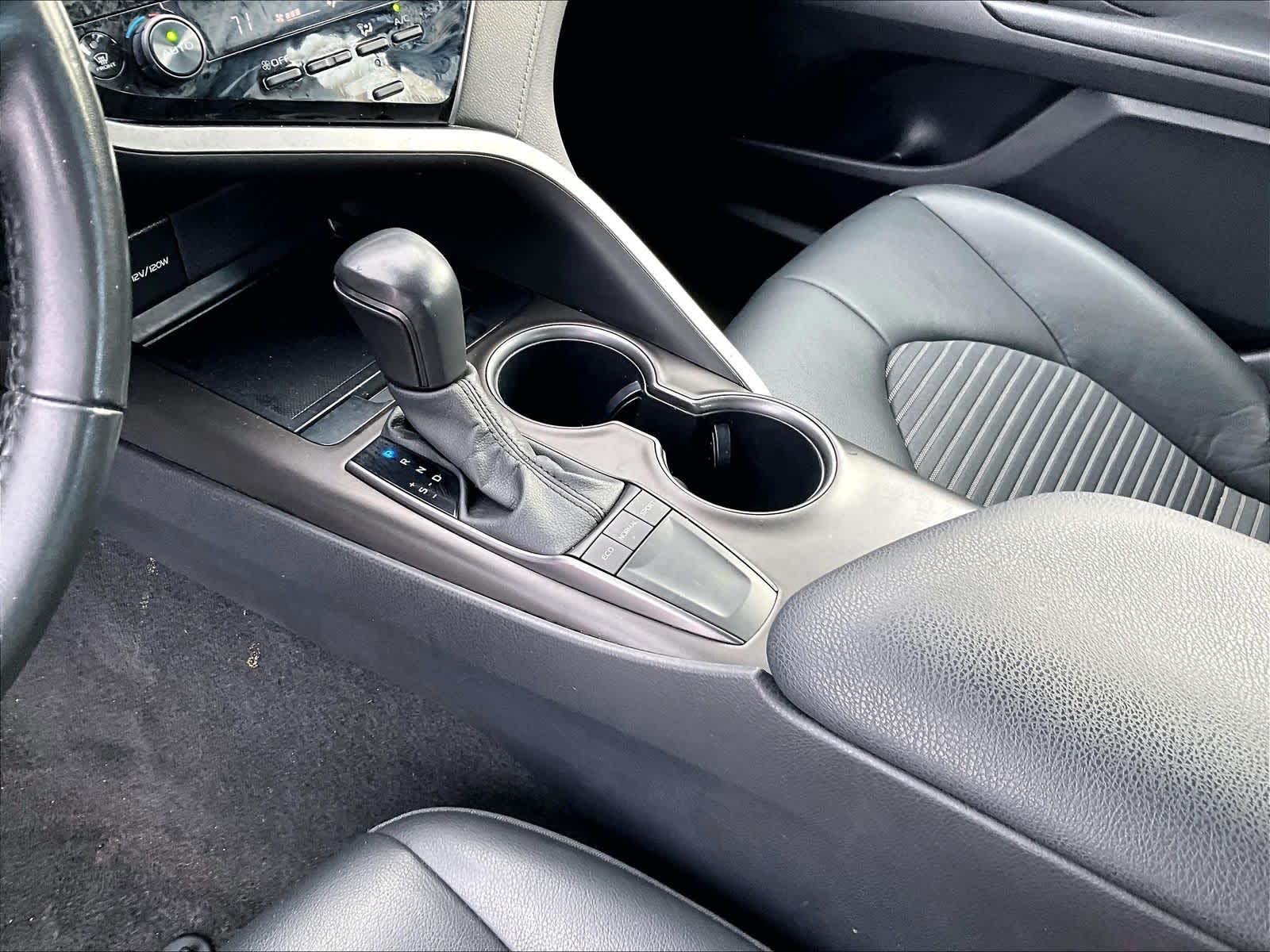 2023 Toyota Camry SE - Photo 20