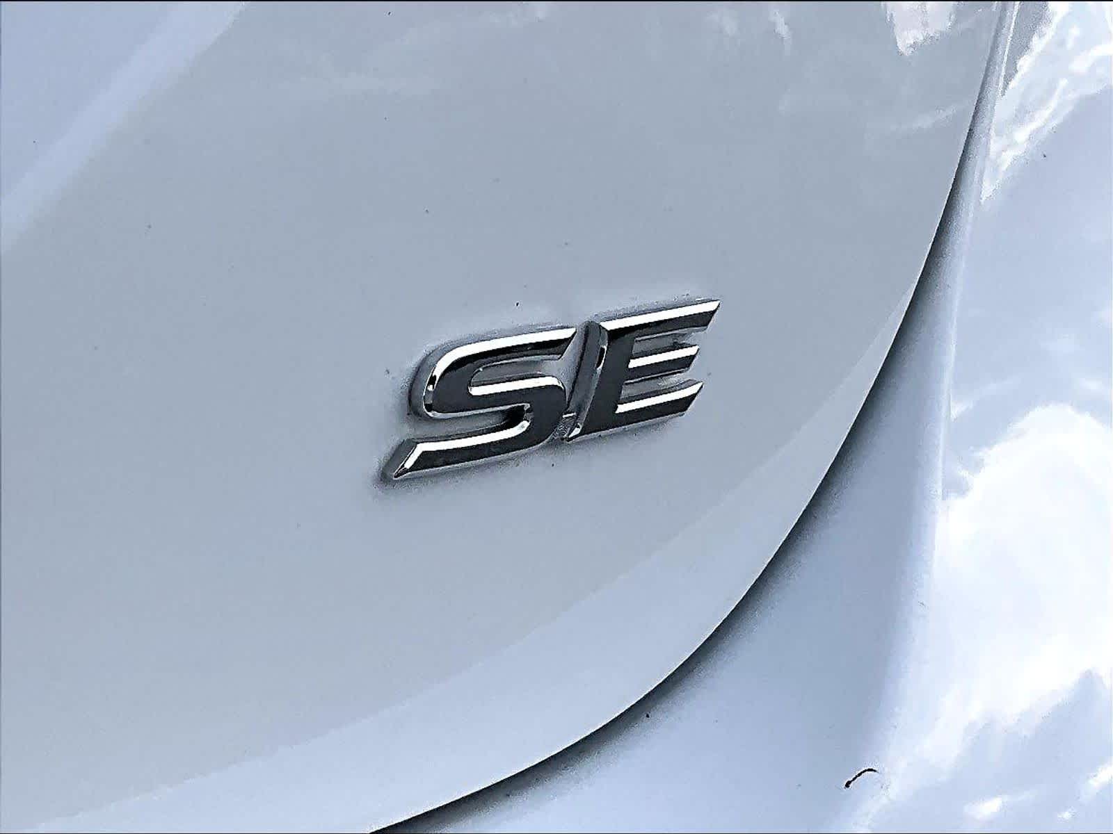 2023 Toyota Camry SE - Photo 28