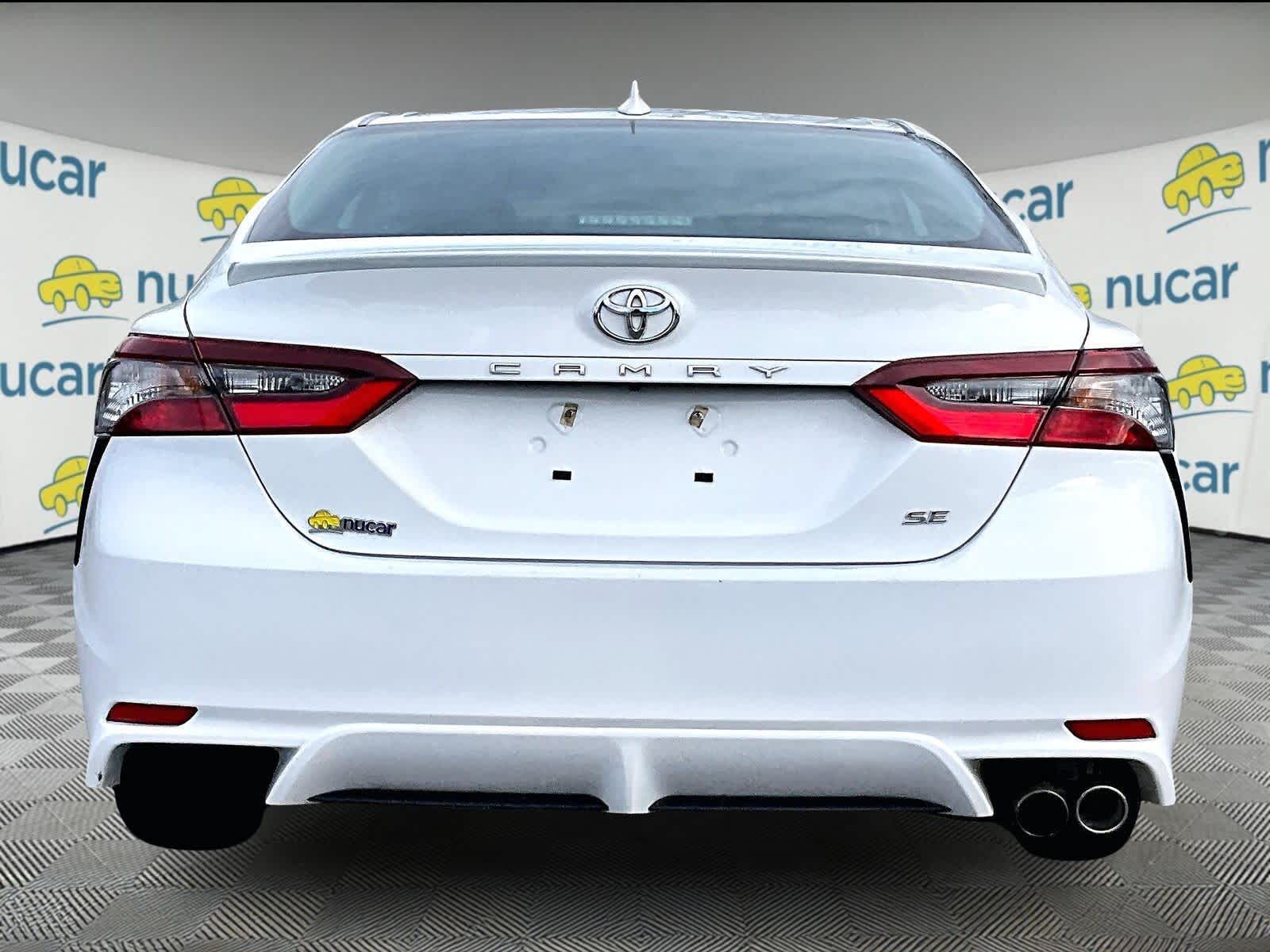 2023 Toyota Camry SE - Photo 5