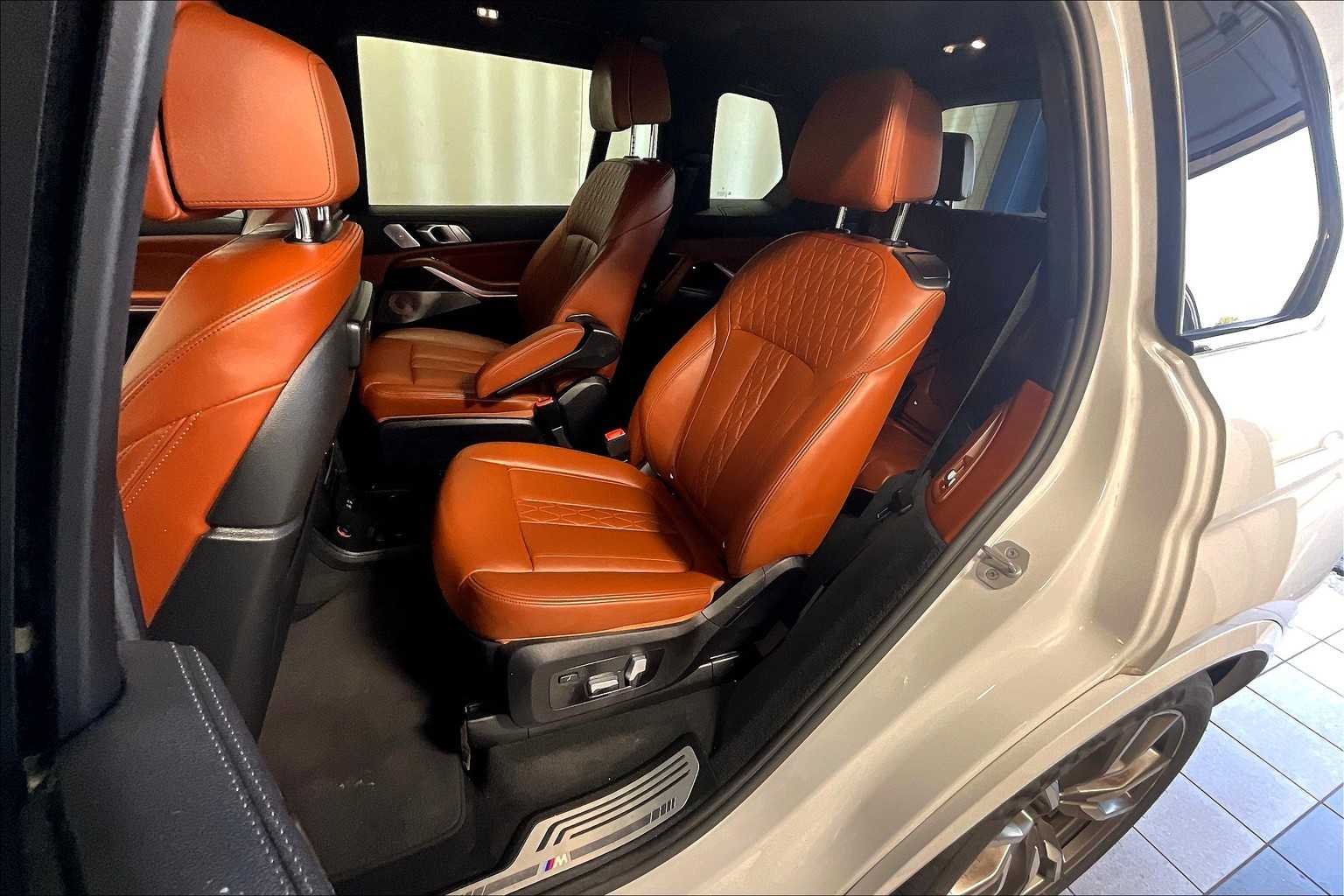 2021 BMW X7 M50i - Photo 15