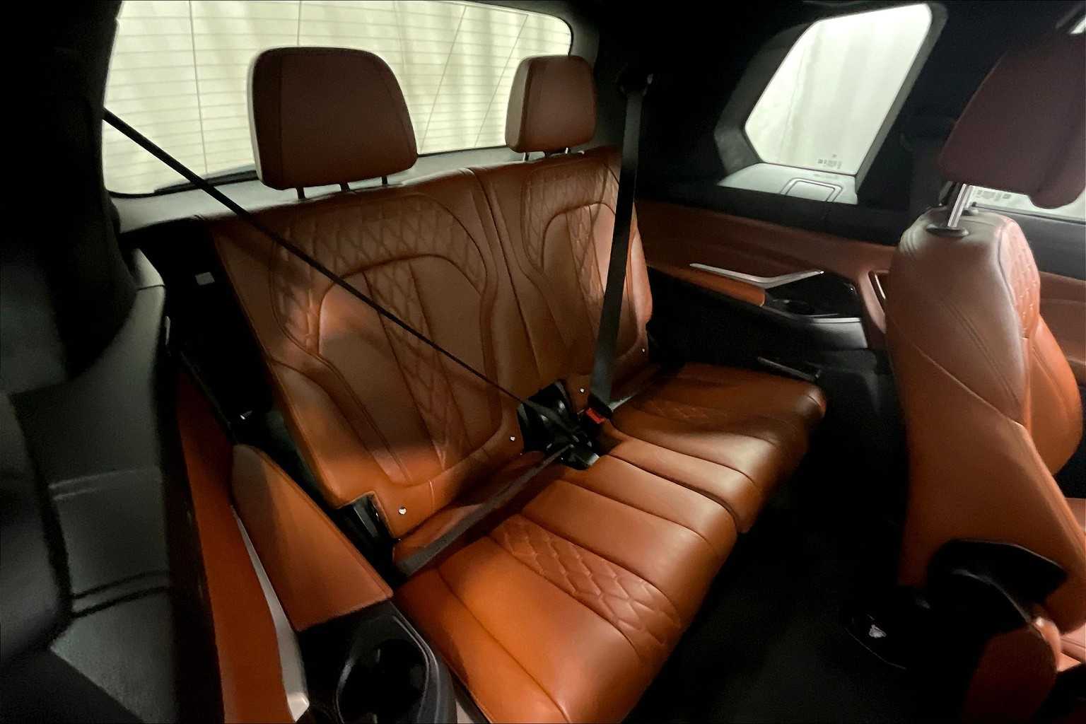 2021 BMW X7 M50i - Photo 17