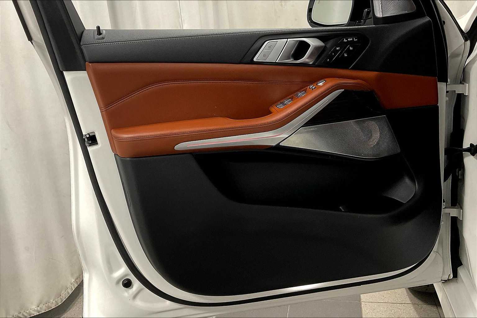 2021 BMW X7 M50i - Photo 9