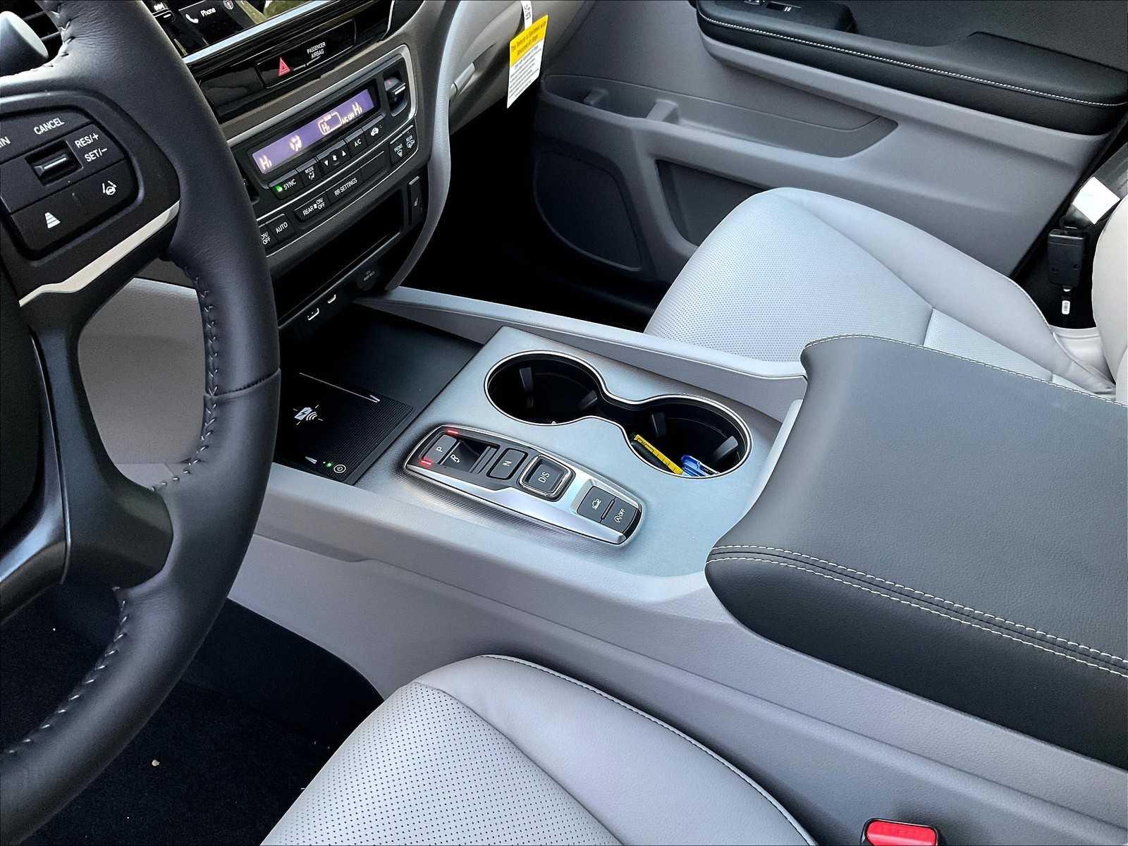 2025 Honda Ridgeline RTL - Photo 14