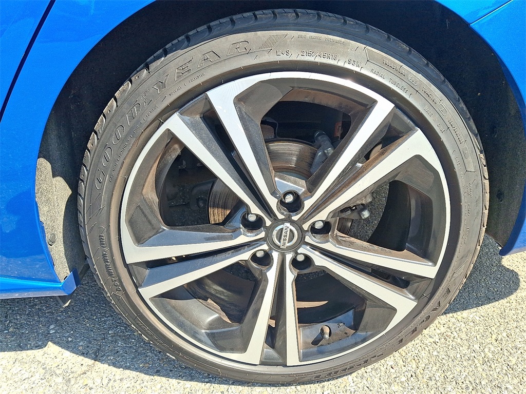 2021 Nissan Sentra SR - Photo 7