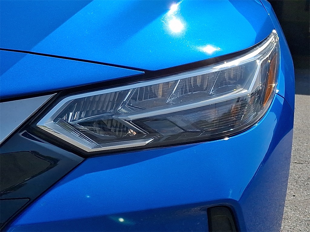2021 Nissan Sentra SR - Photo 8