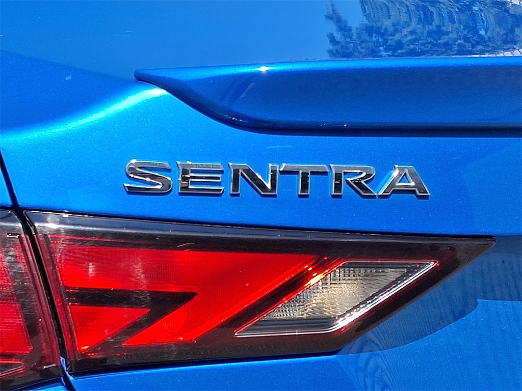 2021 Nissan Sentra SR - Photo 9