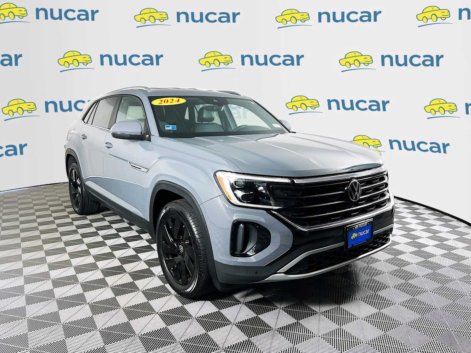 2024 Volkswagen Atlas Cross Sport 2.0T SE w/Technology - Photo 1