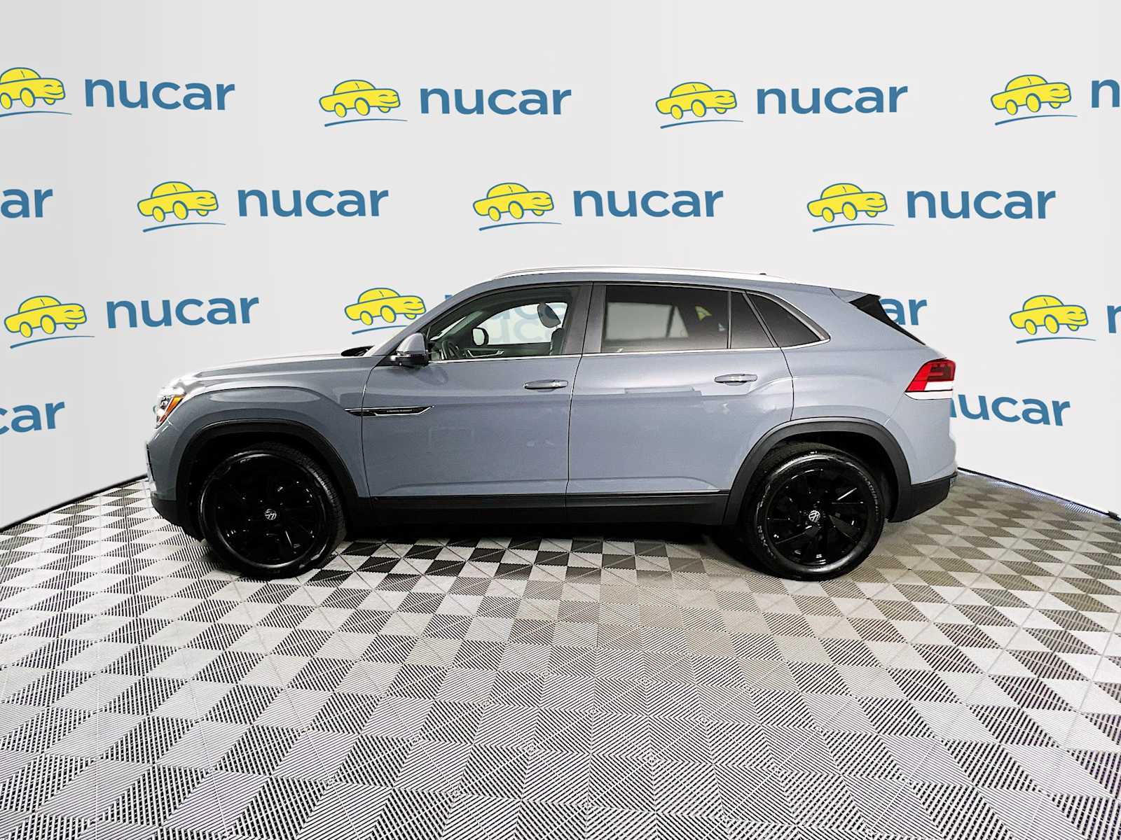 2024 Volkswagen Atlas Cross Sport 2.0T SE w/Technology - Photo 4