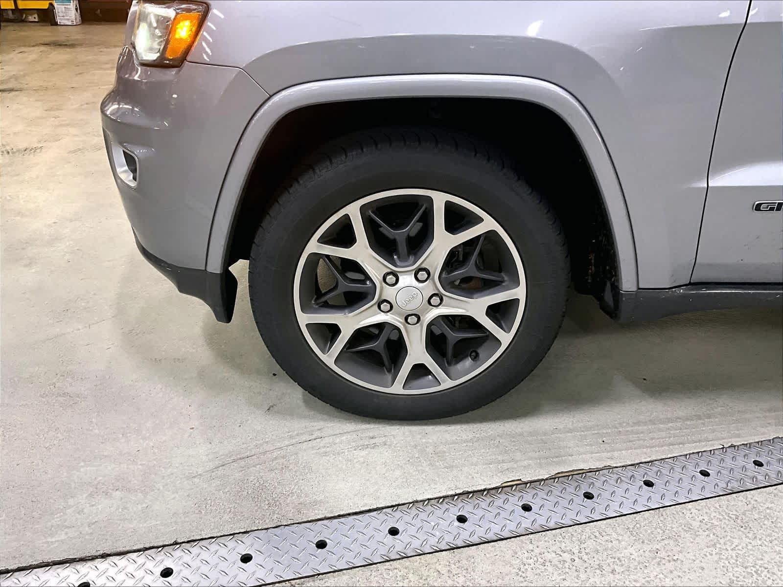 2018 Jeep Grand Cherokee Sterling Edition - Photo 4