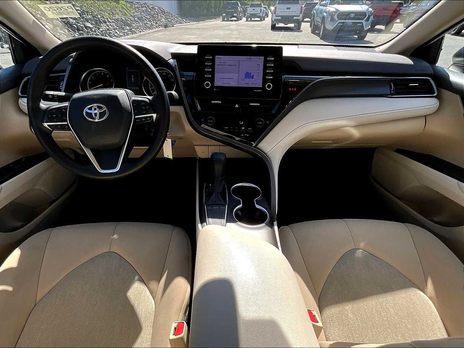 2022 Toyota Camry LE - Photo 21
