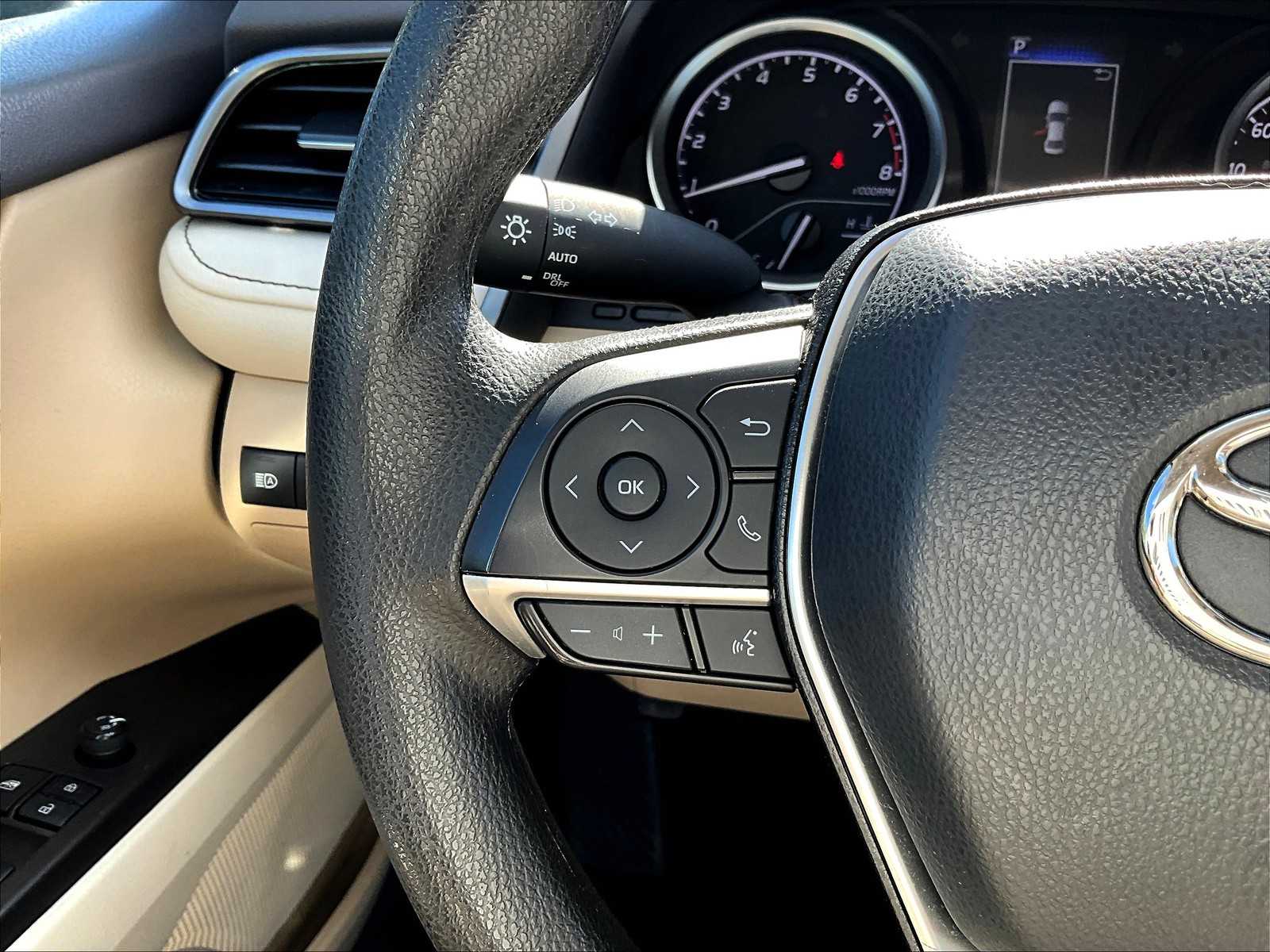 2022 Toyota Camry LE - Photo 23