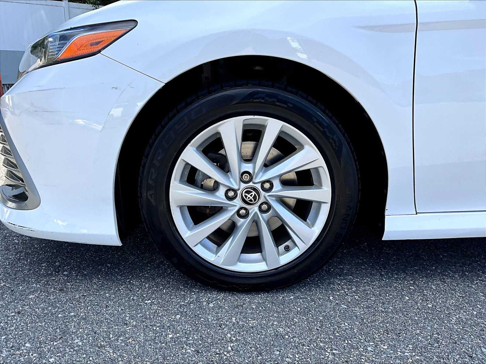 2022 Toyota Camry LE - Photo 7
