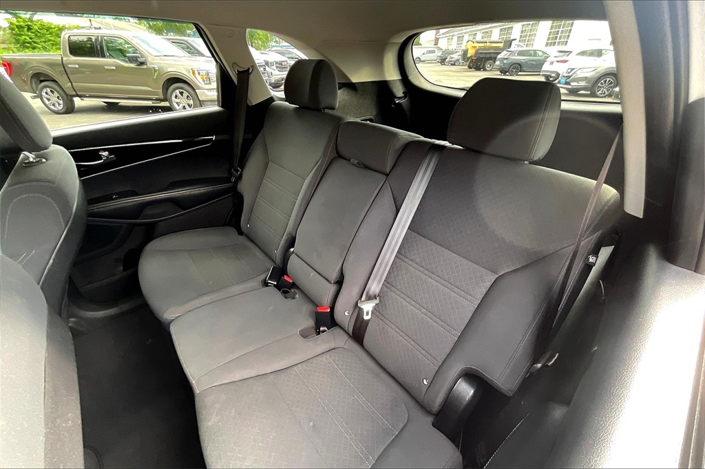2016 Kia Sorento LX - Photo 24