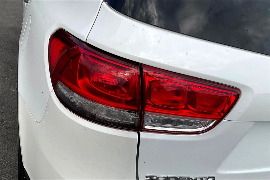 2016 Kia Sorento LX - Photo 30