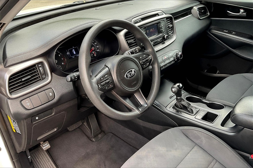 2016 Kia Sorento LX - Photo 8