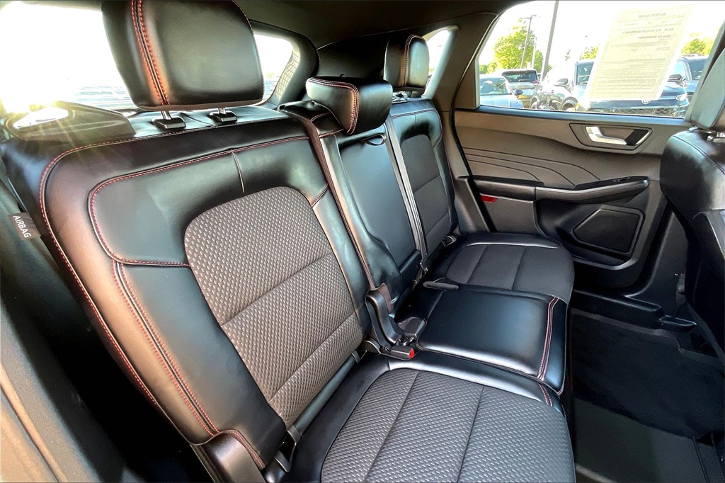 2023 Ford Escape ST-Line - Photo 15