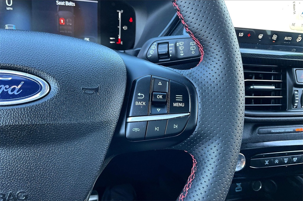 2023 Ford Escape ST-Line - Photo 23
