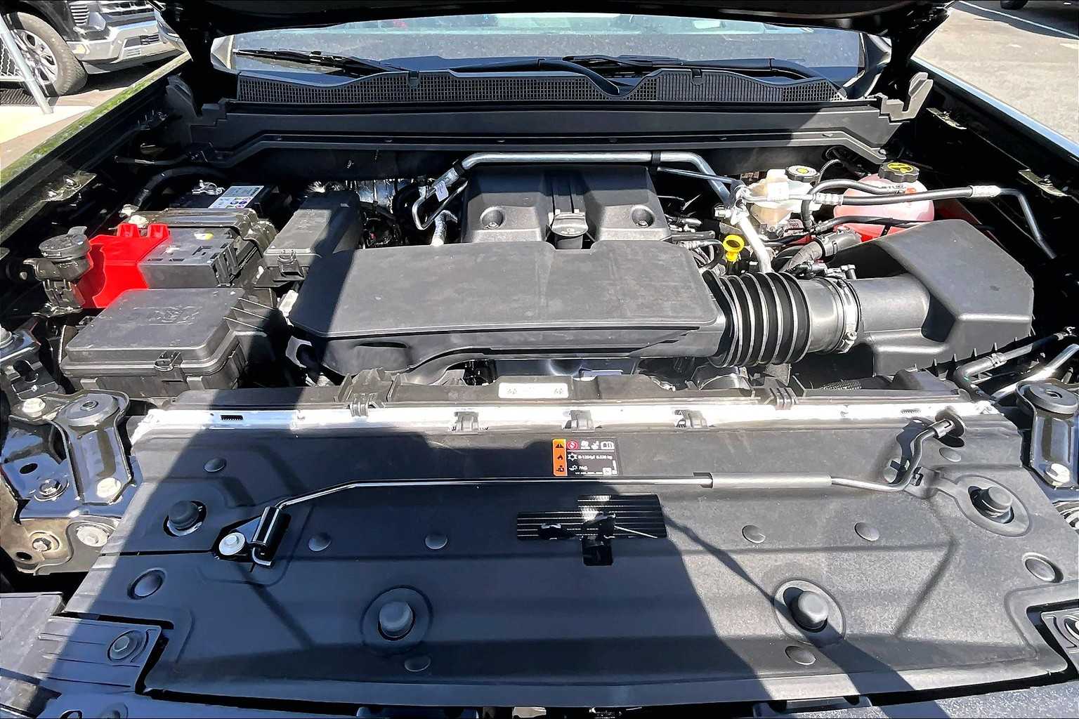 2025 Chevrolet Colorado 4WD Z71 - Photo 16