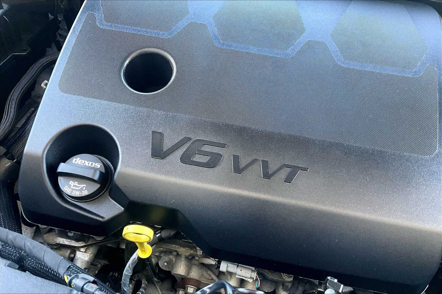 2022 Chevrolet Traverse LT Leather - Photo 17