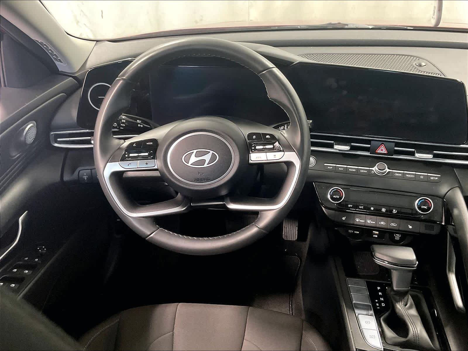 2024 Hyundai Elantra SEL - Photo 18