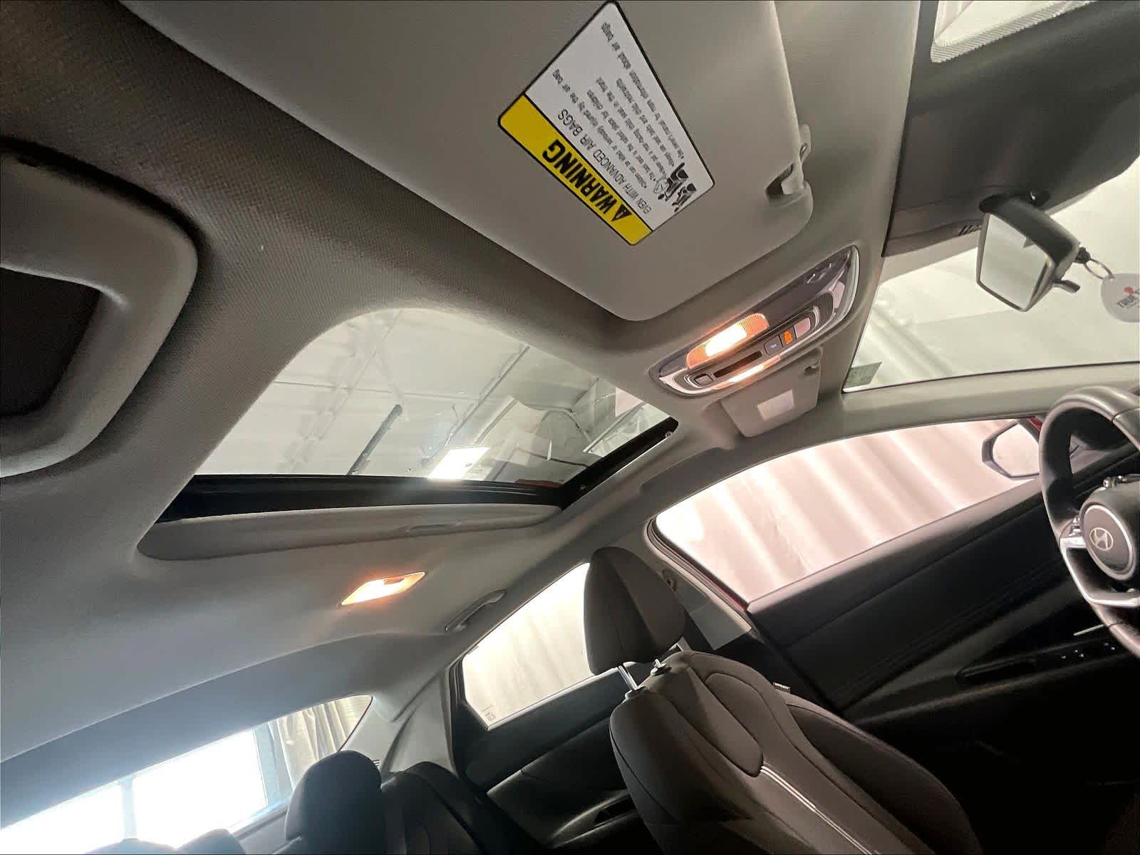 2024 Hyundai Elantra SEL - Photo 23