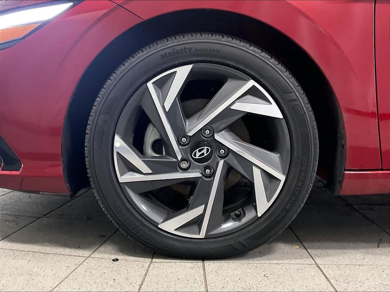 2024 Hyundai Elantra SEL - Photo 8