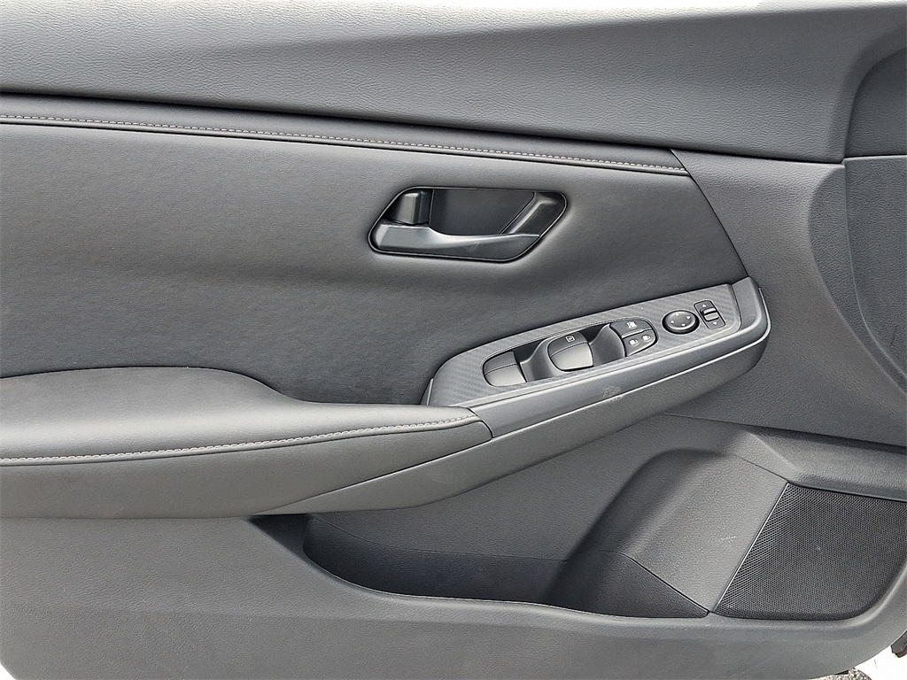 2025 Nissan Sentra S - Photo 8