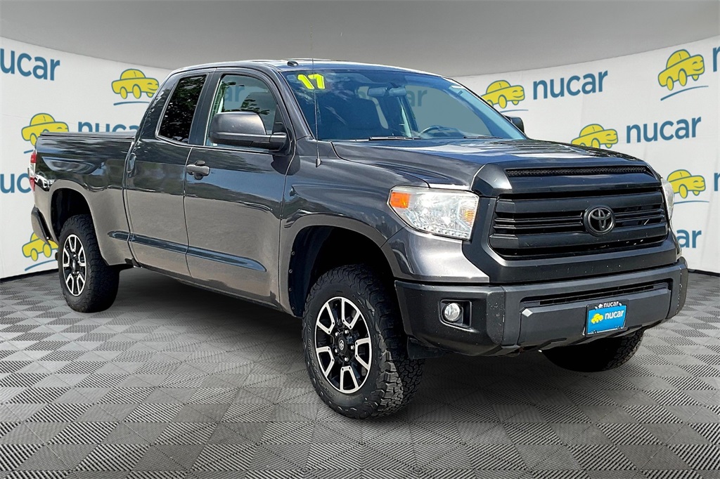 2017 Toyota Tundra SR5