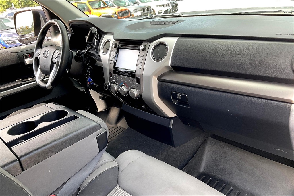 2017 Toyota Tundra SR5 - Photo 13