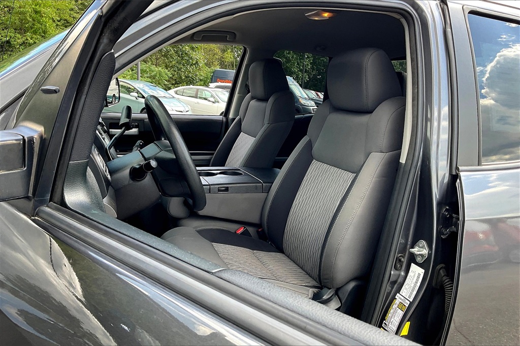2017 Toyota Tundra SR5 - Photo 9