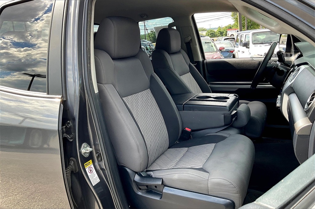 2017 Toyota Tundra SR5 - Photo 10