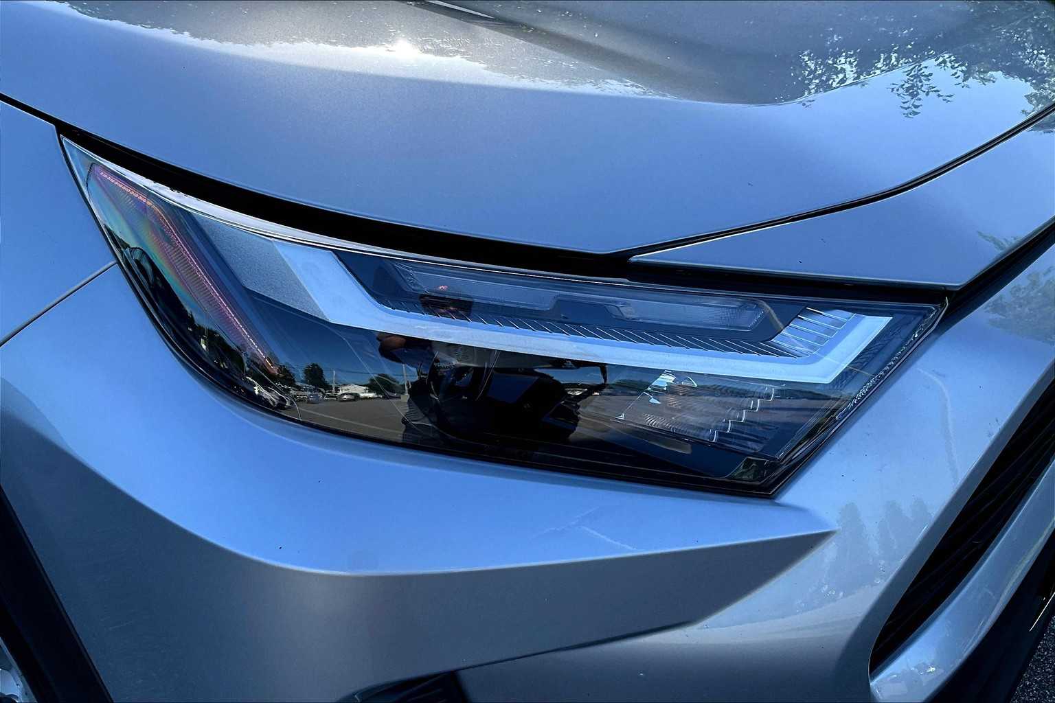 2023 Toyota RAV4 LE - Photo 33