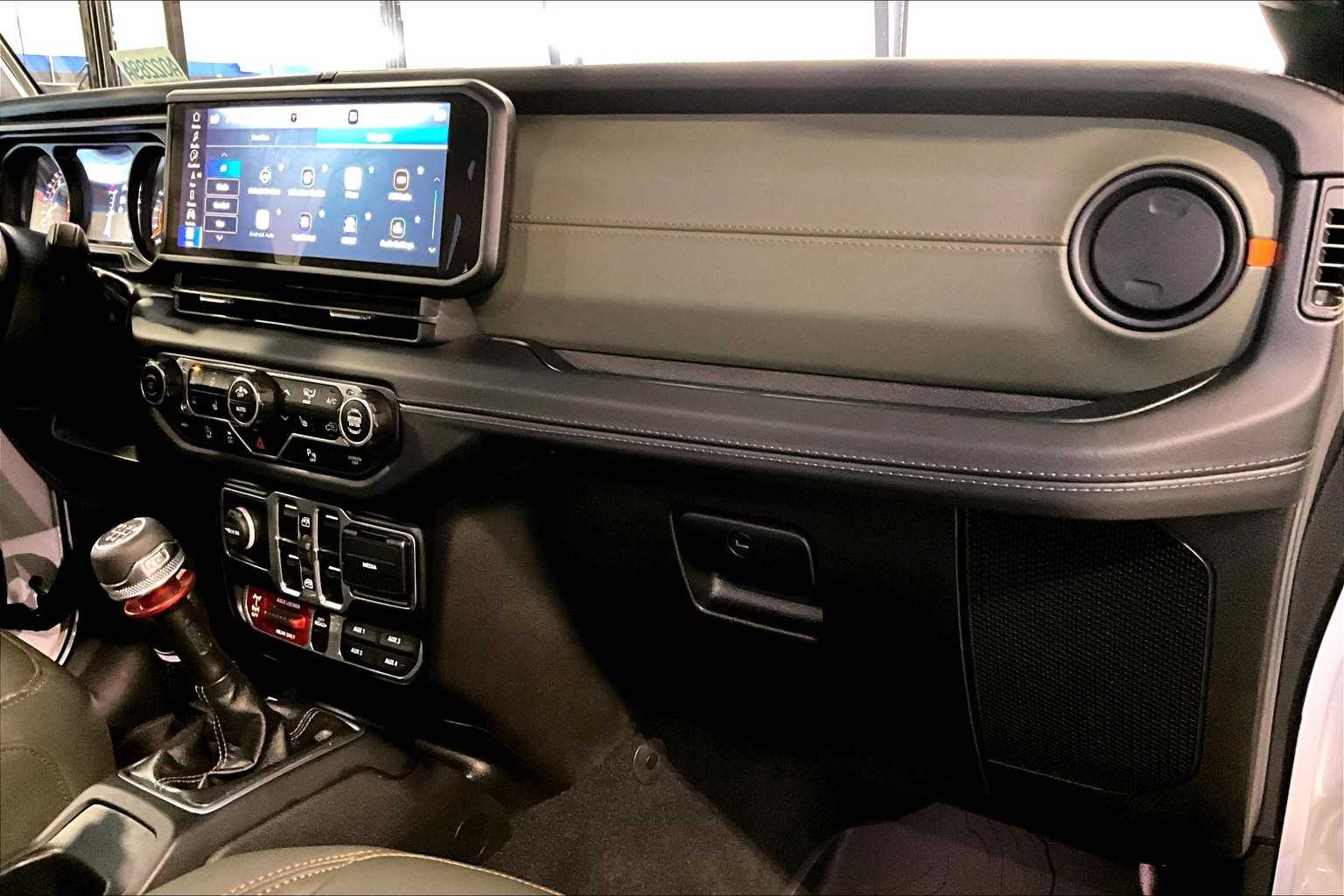 2024 Jeep Gladiator Mojave X - Photo 13
