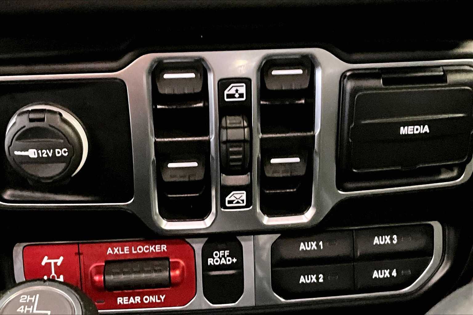 2024 Jeep Gladiator Mojave X - Photo 26
