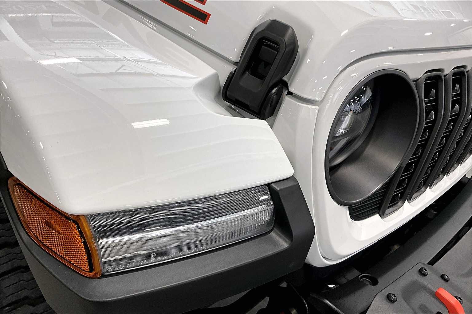 2024 Jeep Gladiator Mojave X - Photo 34