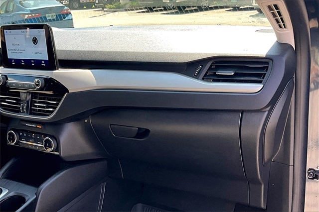 2022 Ford Escape SE - Photo 17