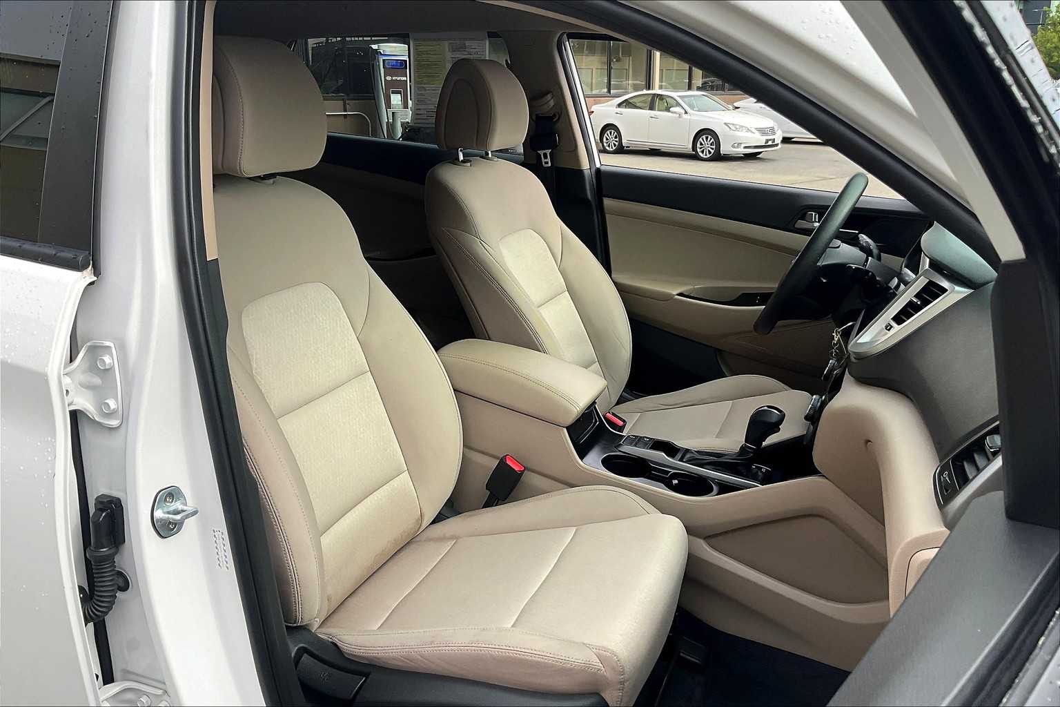 2018 Hyundai Tucson SE - Photo 11