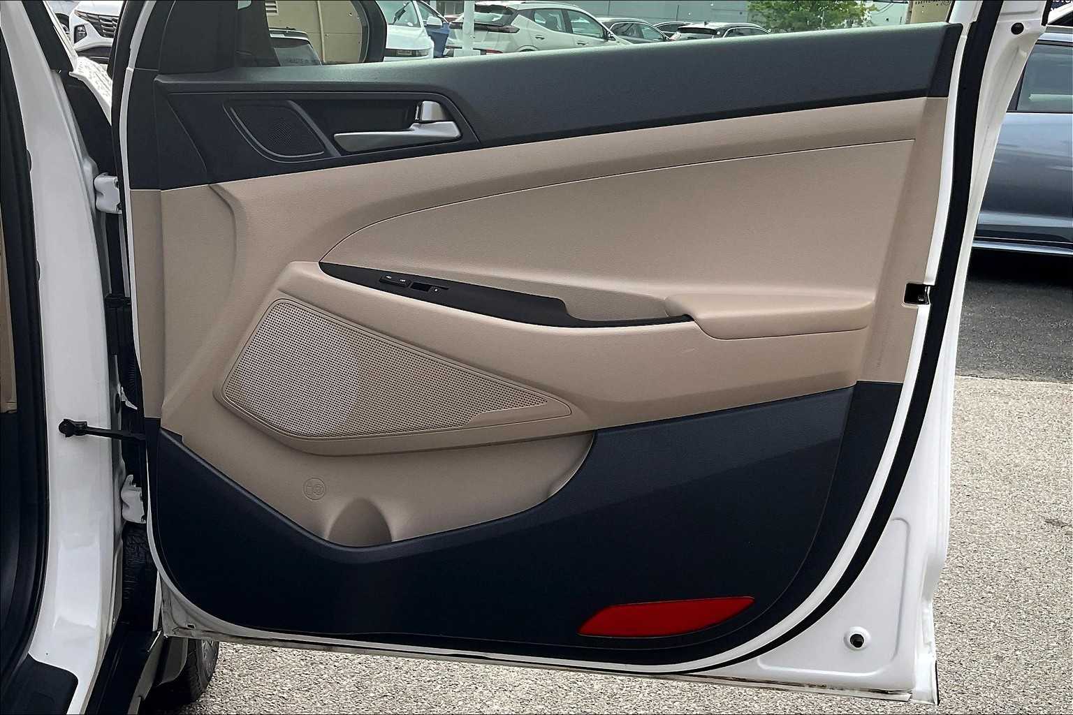 2018 Hyundai Tucson SE - Photo 12