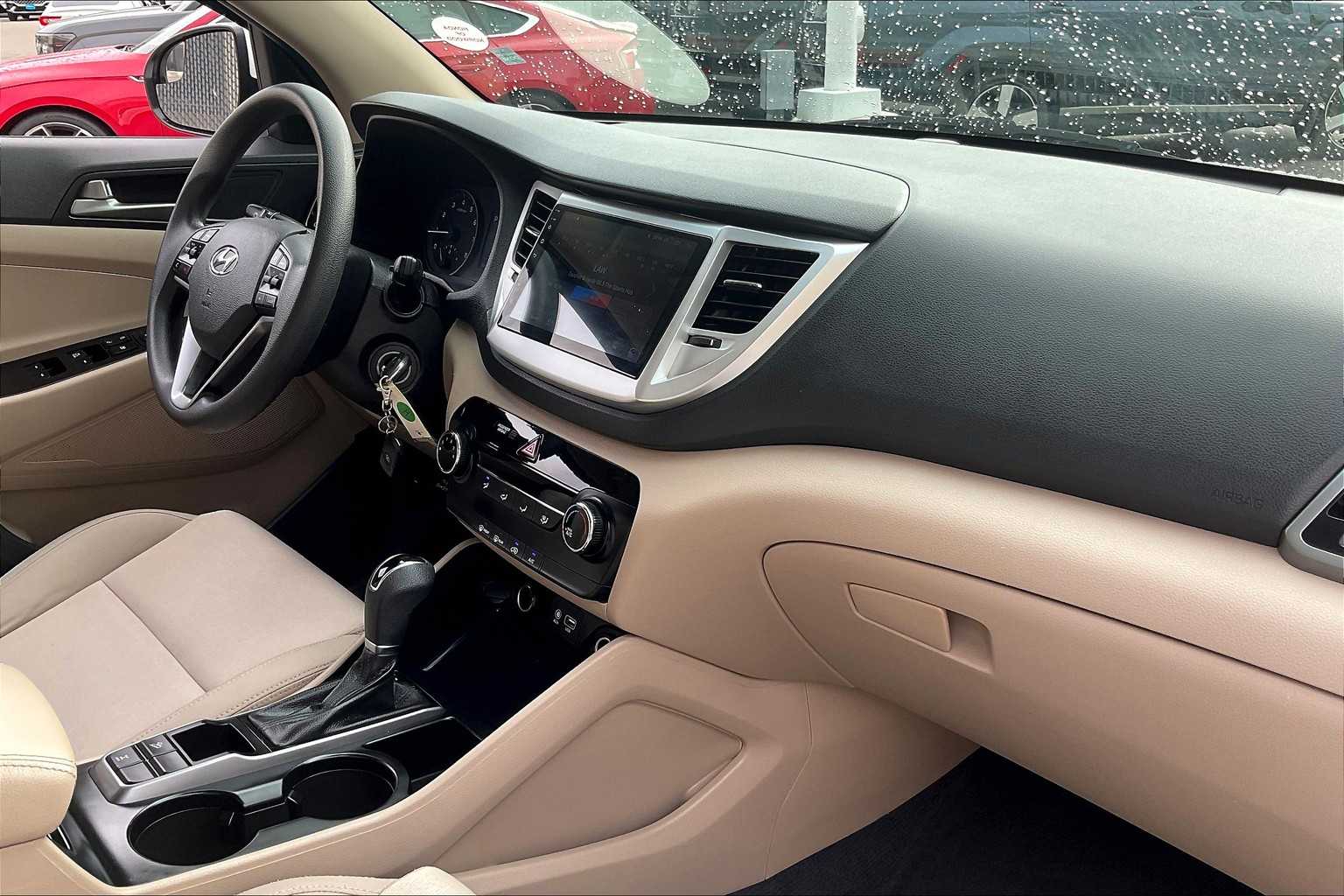 2018 Hyundai Tucson SE - Photo 14