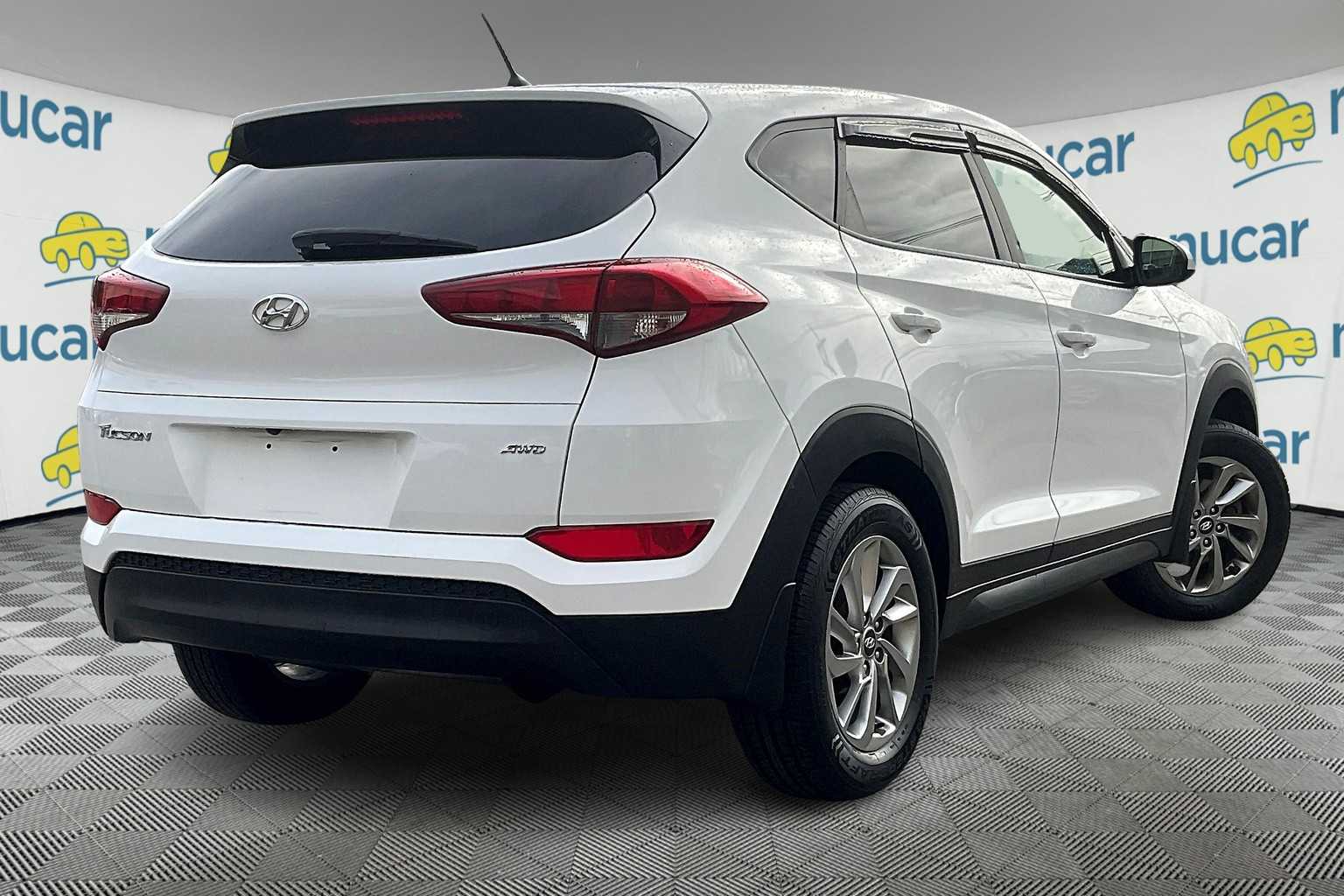 2018 Hyundai Tucson SE - Photo 6