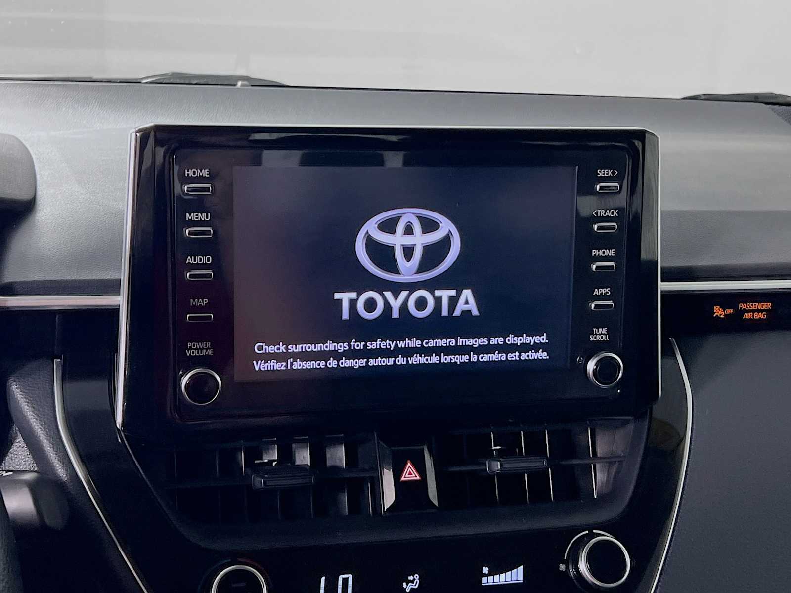 2020 Toyota Corolla LE - Photo 14