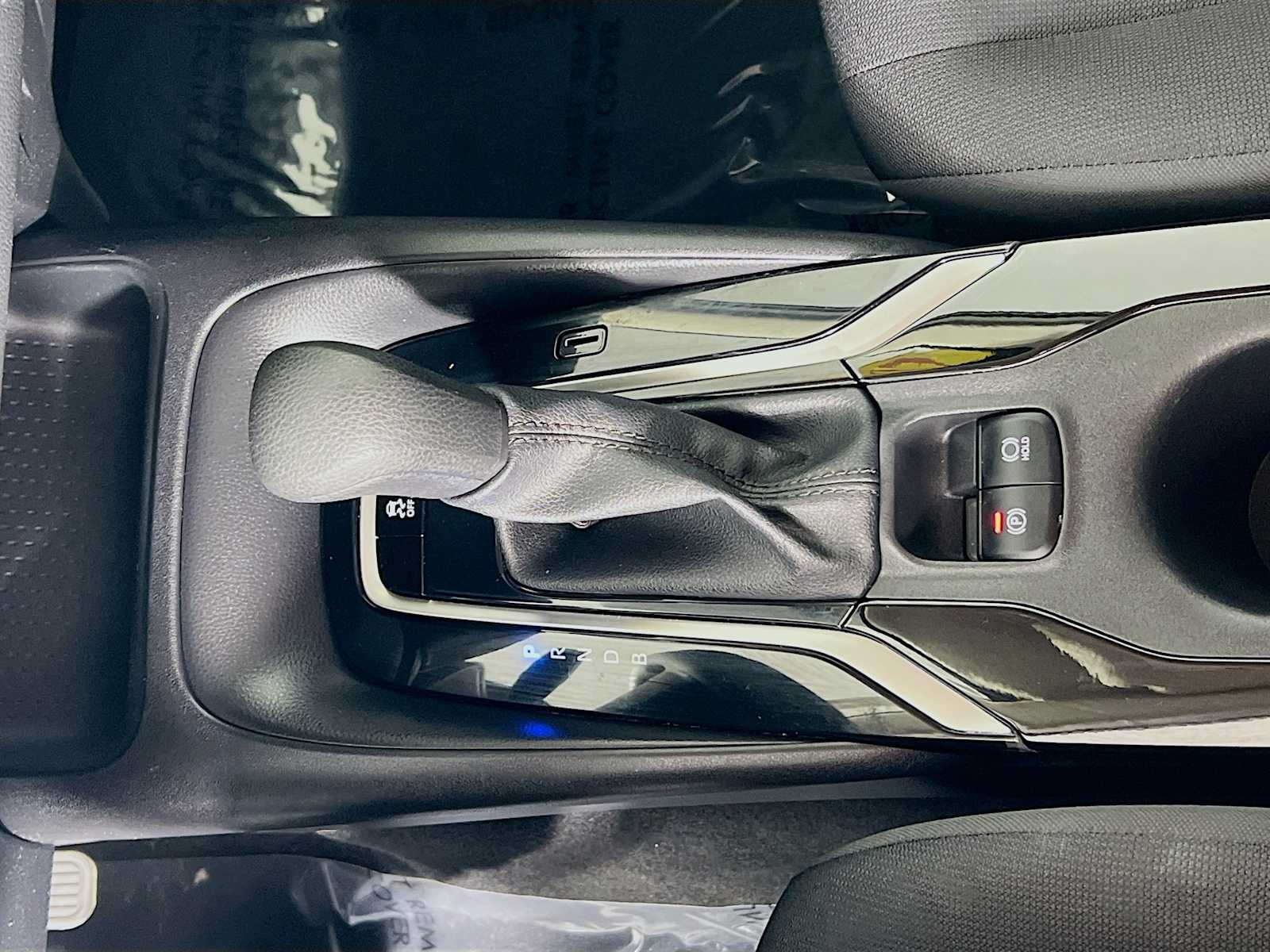 2020 Toyota Corolla LE - Photo 16
