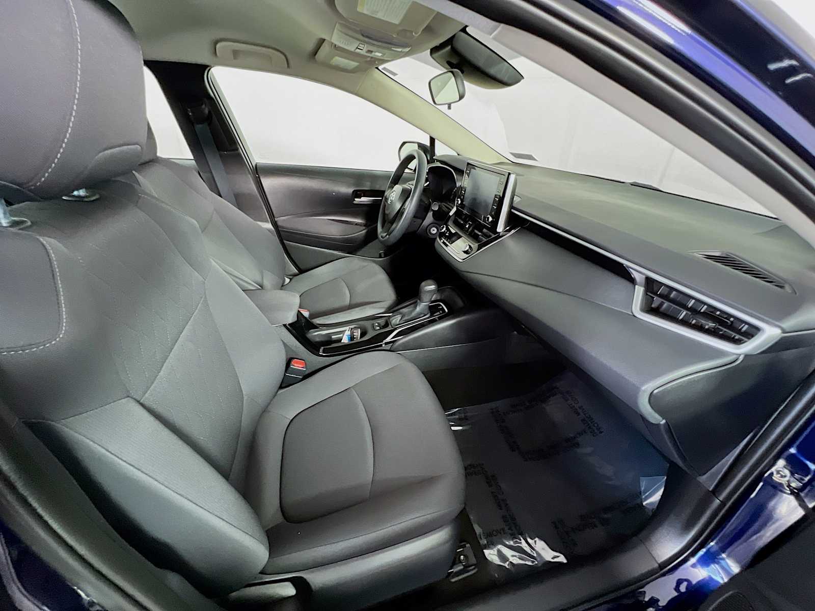 2020 Toyota Corolla LE - Photo 26