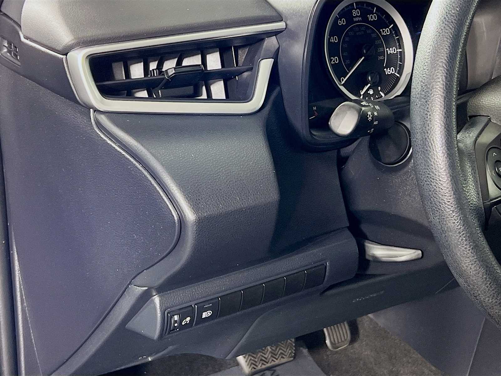 2020 Toyota Corolla LE - Photo 10